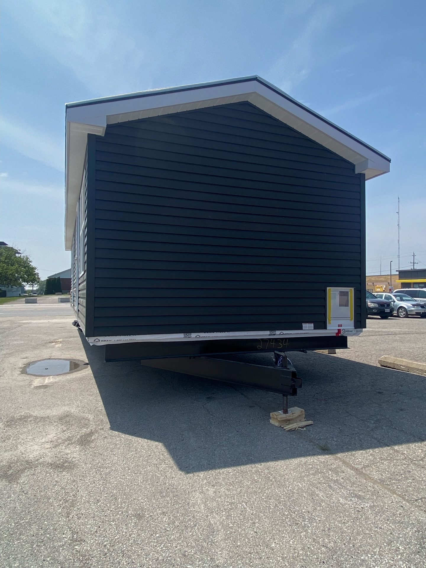 2023 General Coach Resort (Remington Floorplan Reversed) Experience