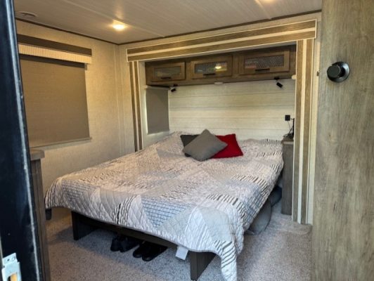 3e396d5d-5676-4299-b9f8-31bd33985fbc