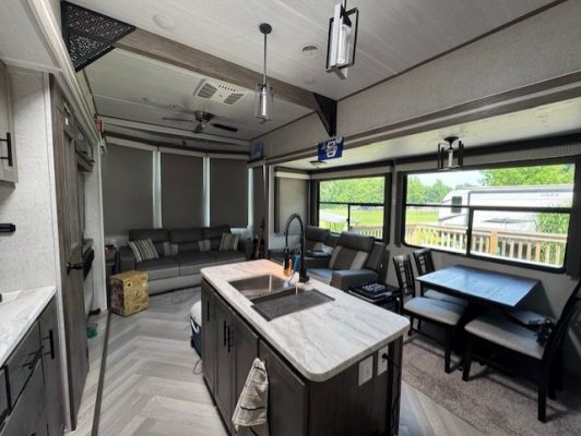 c303f422-433b-4412-9641-152041371b12